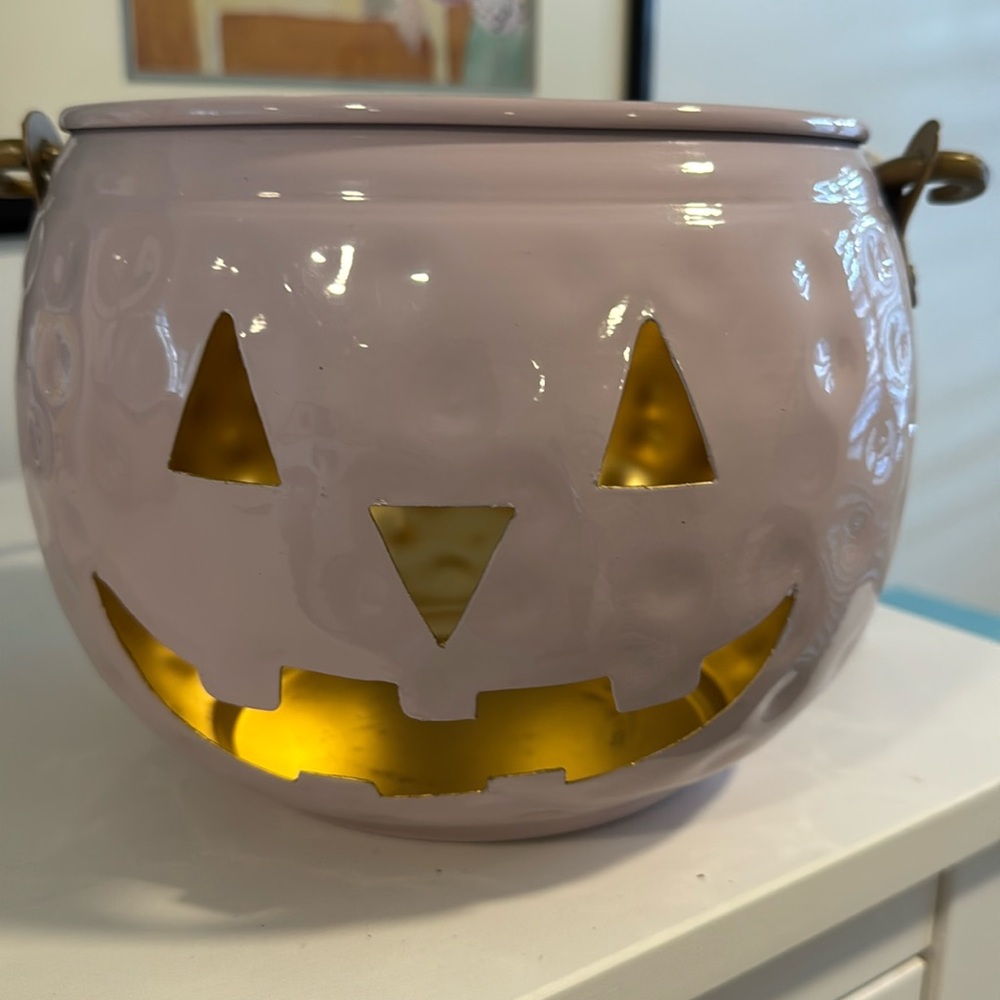Halloween Mortar & Bone NWT Hammered Metal Jack-O'-Lantern Pink Pumpkin Pail - Picture 7 of 8